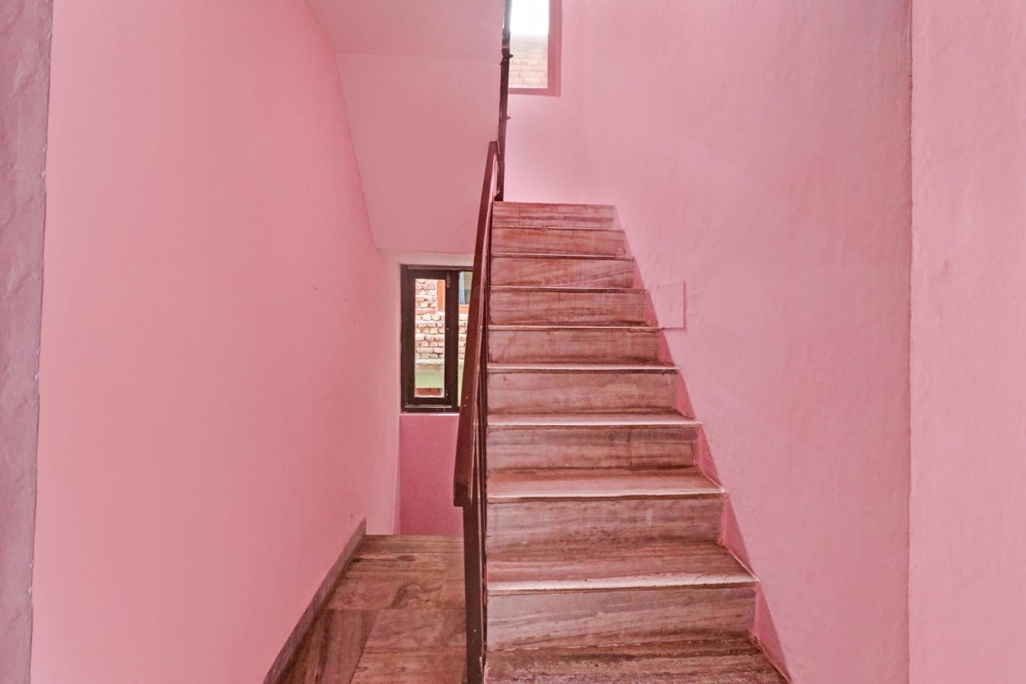 Hotel O Hema Holiday Home Manāli Kültér fotó